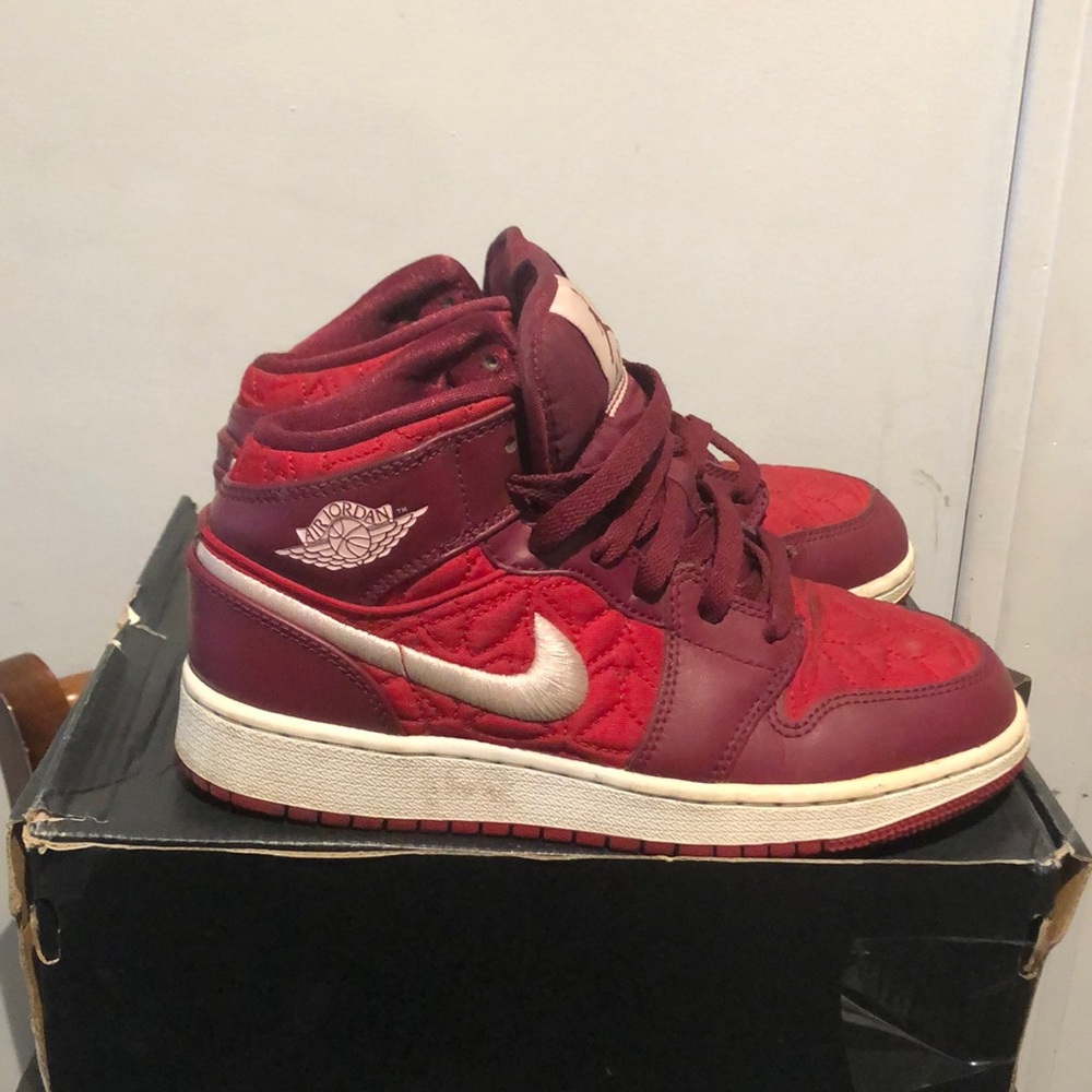 AIR JORDAN RETRO SIZE 3.5